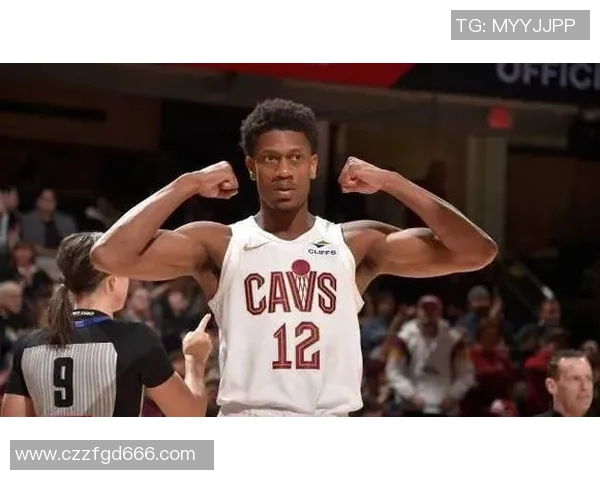 12月13日骑士对阵老鹰精彩比赛录像回放及精彩瞬间分析