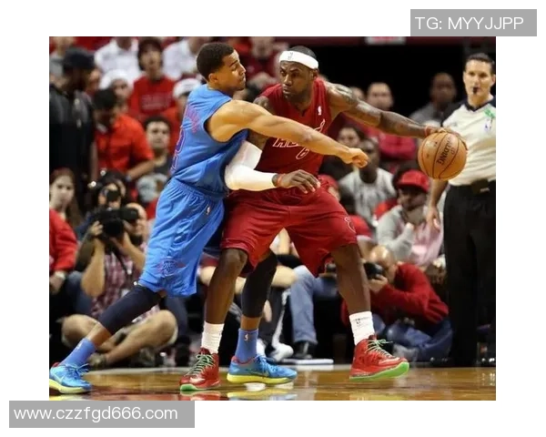 2012年圣诞大战回顾雷霆与热火的巅峰对决与精彩瞬间分析