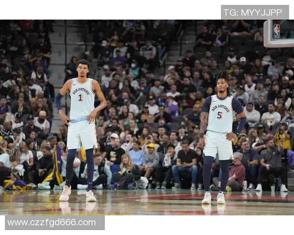 2月25日雷霆勇士激战即将上演球迷期待精彩对决与巅峰对抗 2月25日雷霆勇士激战即将上演球迷期待精彩对决与巅峰对抗