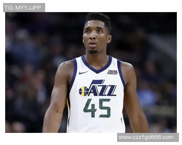 多诺万米切尔领衔球队奋勇争先展现篮球魅力与个人风采