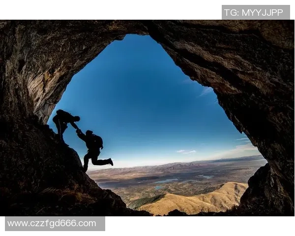 杭州攀岩队与西安攀岩队赛后复盘探讨灵活性与战术调整的关键因素