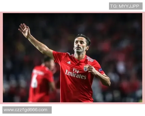 本菲卡与波尔蒂芒尼激战正酣谁能在这场对决中笑到最后 本菲卡与波尔蒂芒尼激战正酣谁能在这场对决中笑到最后