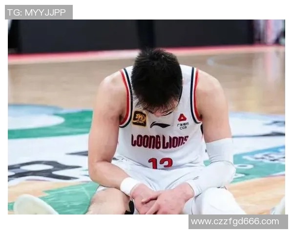 郭艾伦携手球队奋勇争先力争在新赛季创造辉煌成就