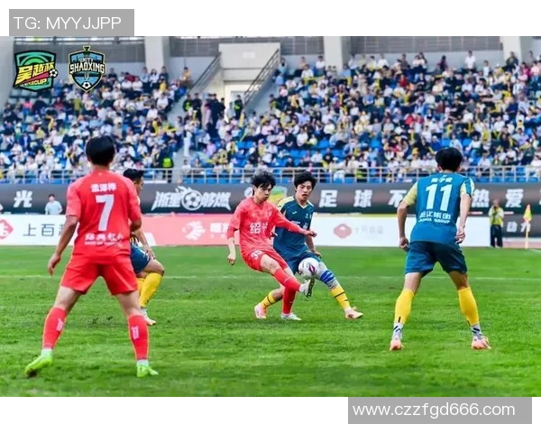 杭州足球队强势领跑联赛积分榜以52分稳居第一位置挑战者紧随其后